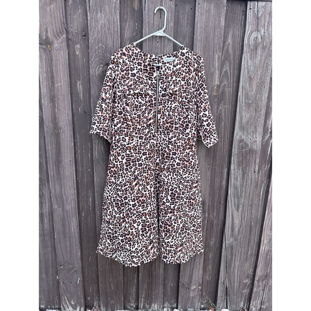Shelby & Palmer Animal Print Zip up dress size 14w Missing belt.